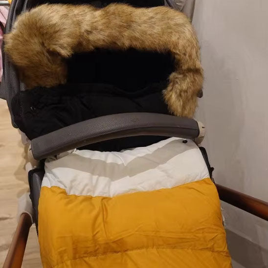chanceliere-pour-poussette-petit-boreal-noire-blanc-jaune