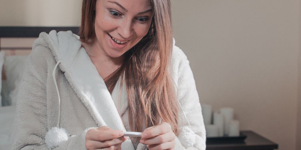 Quand faire un test de grossesse : matin ou soir ?