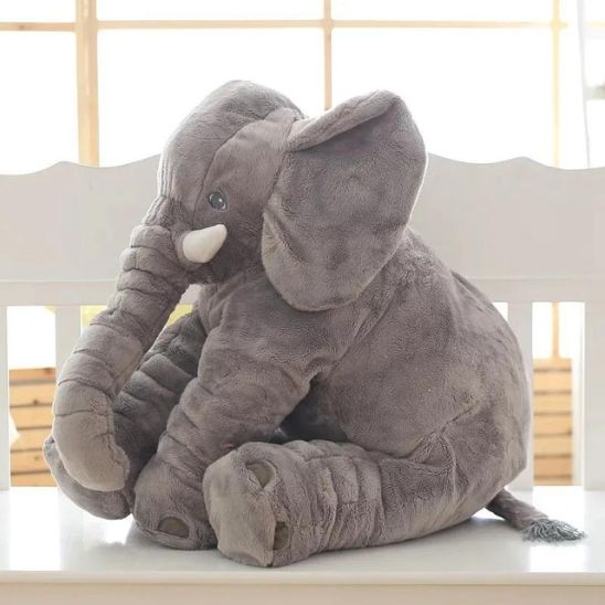 peluche-bebe-éléphant-debout